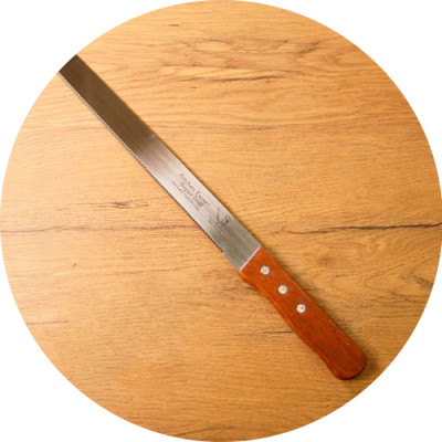 Нож для бисквита 30см (лезвие) с узкими зубчиками, дерев. ручка 203385